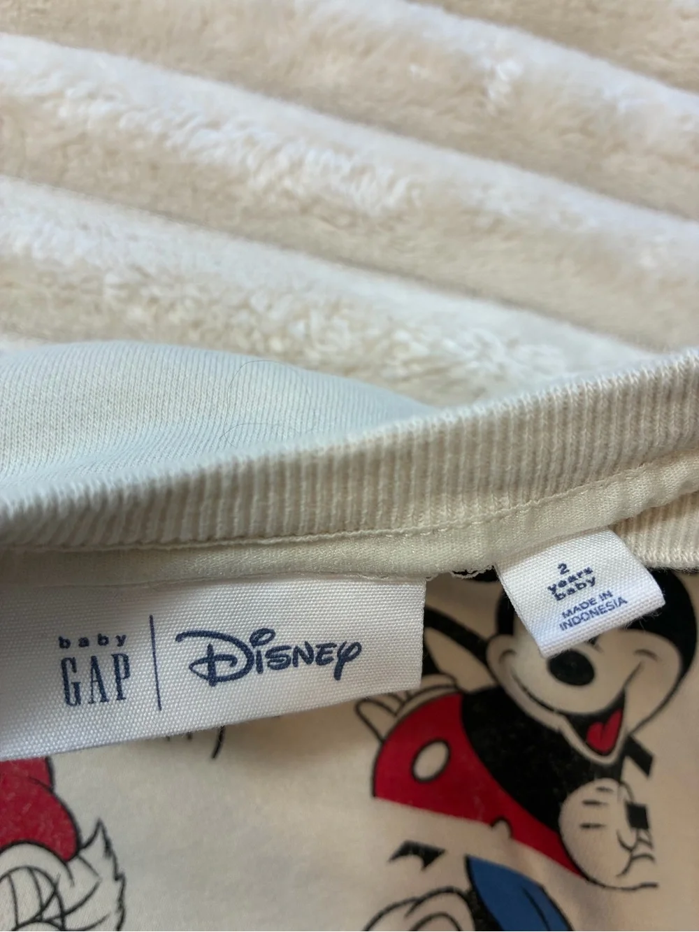 Gap 2T Disney Mickey & Friends Off White Sweatshirt